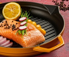 Roštilj tava od lijevanog željeza